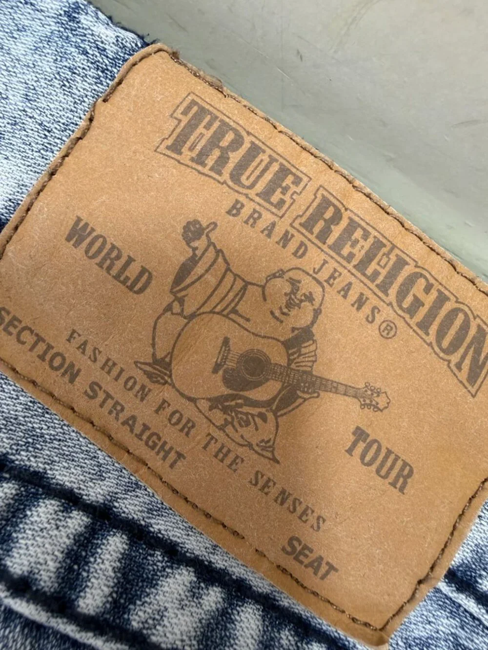True Religion Acid Wash jeans Mens 34X33 Straight 100% Cotton Flap Pockets Y2K